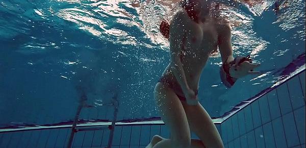  Liza Bubarek babe in the pool